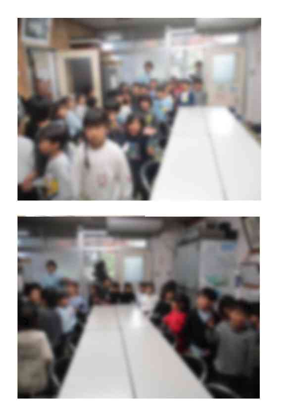 0427　１年生　学校探検